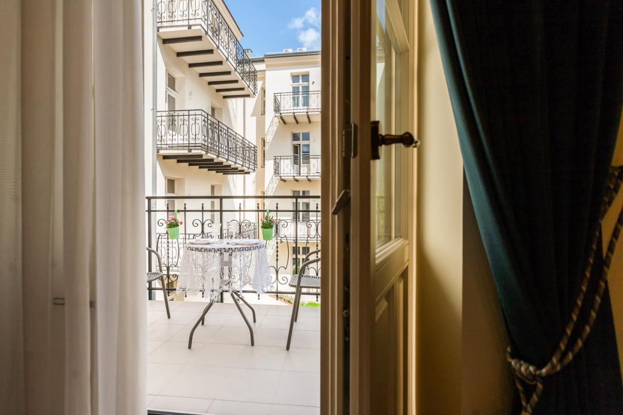 Vintage Sebastiana Apartment Krakow Luaran gambar