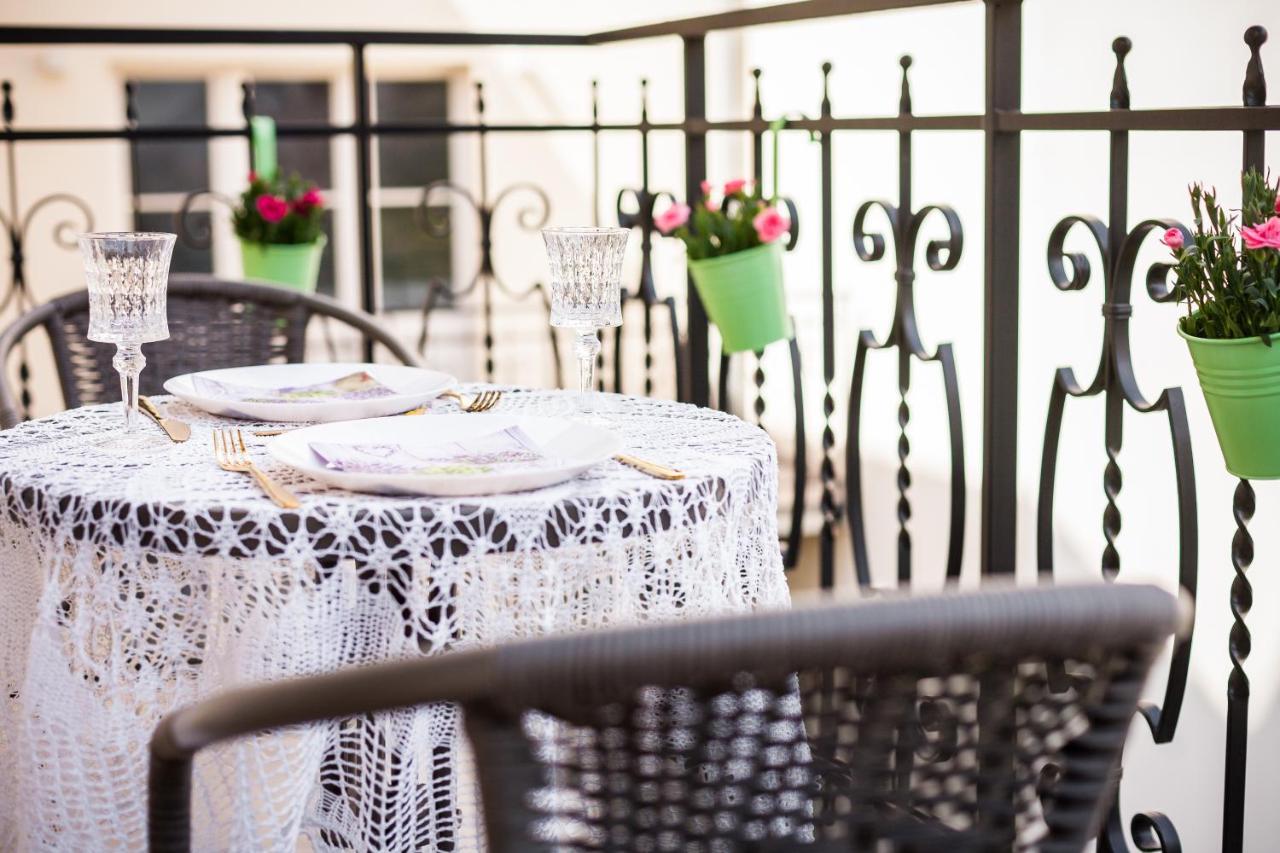 Vintage Sebastiana Apartment Krakow Luaran gambar
