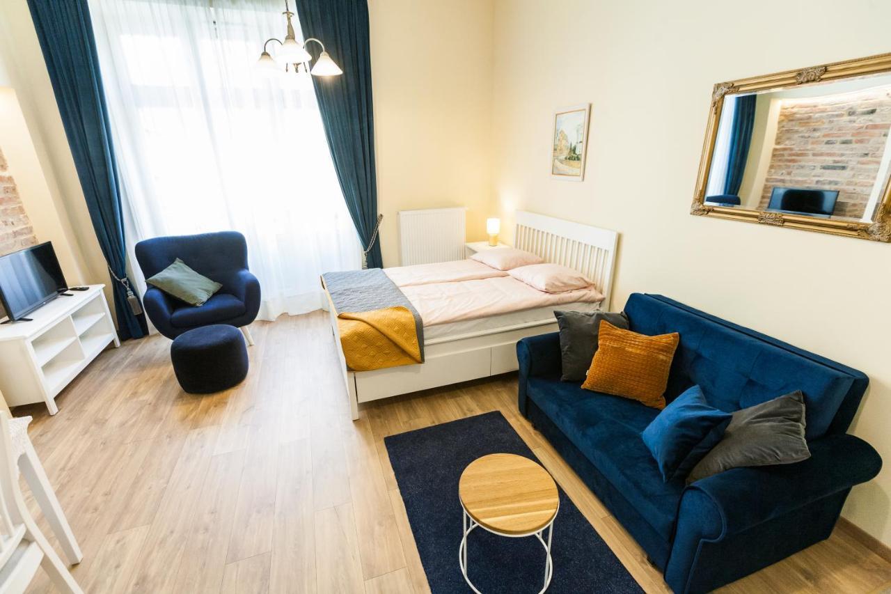 Vintage Sebastiana Apartment Krakow Luaran gambar